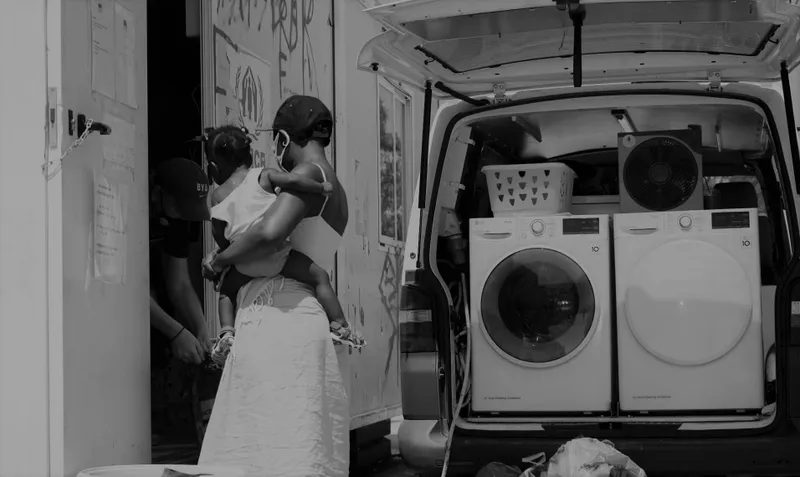 Παγκόσμια Ημέρα Κατοικίας: Στηρίζουμε την Ithaca Laundry